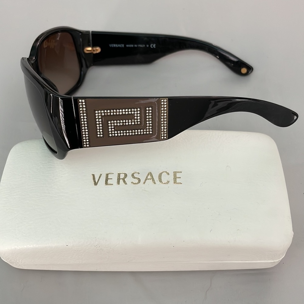 VERSACE GREEK KEY RHINESTONE LOGO